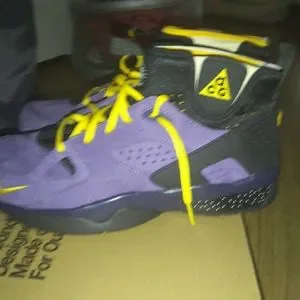 Nike Air Mowabb Europe Exclusive DS Never Worn! Nike ACG | Shoes | Nike Air Mowabb Europe Exclusive Ds Never  main image 2